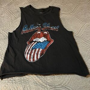 Rolling Stones Black Tee with Red and Blue Accents Size Small Top